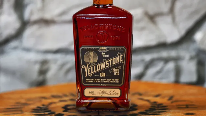 Ce nouveau bourbon inspiré du Grand Canyon a été affiné dans deux types de fûts de porto