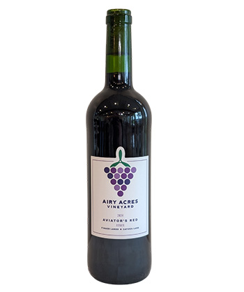 Airy Acres Aviator's Red 2024 est l'un des meilleurs mélanges rouges des Finger Lakes de New York.