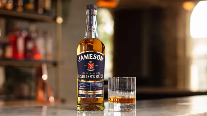 Test de goût : le lot de Jameson Distiller est une excellente mise à niveau de son whisky irlandais de base