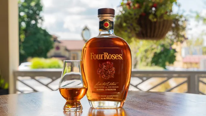 Test de goût : le nouveau bourbon en petit lot en édition limitée de Four Roses est l'un des meilleurs whiskies de l'année