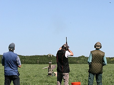 Le Laser Clay Wine Shoot du Drinks Trust revient