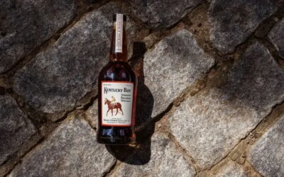 Test de goût : le nouveau bourbon de Brown-Forman est un mélange de trois whiskies haut de gamme – et cela fonctionne